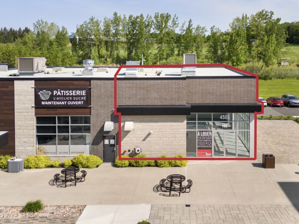 COMMERCIAL SPACE FOR RENT