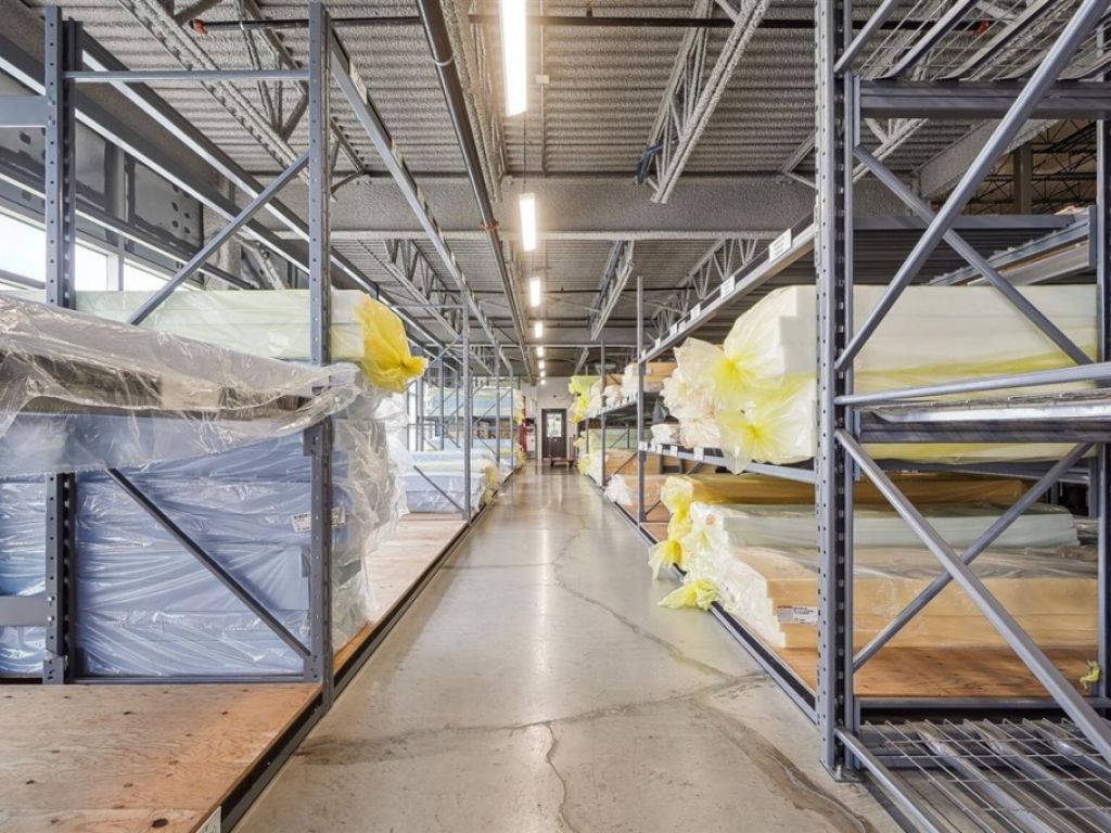 B�tisse industrielle 15 051 pi� � Saint-Bruno-de-Montarville