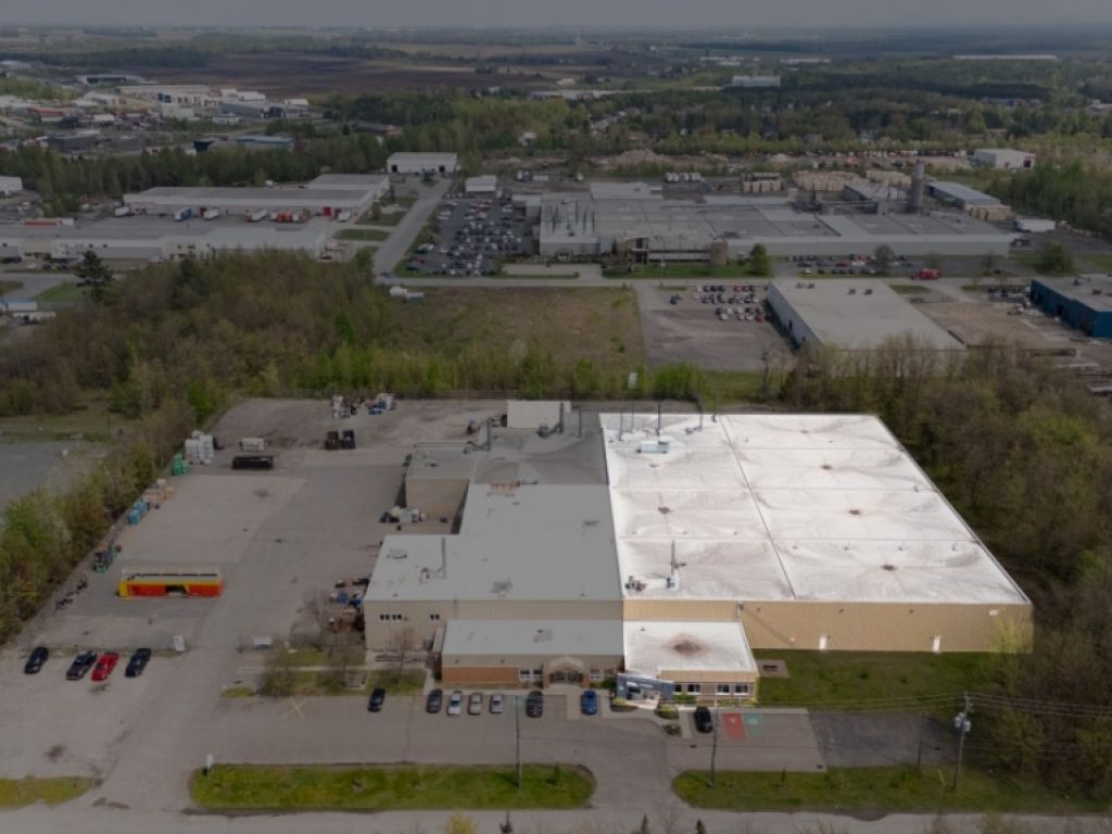 Prime industrial space for rent in Victoriaville