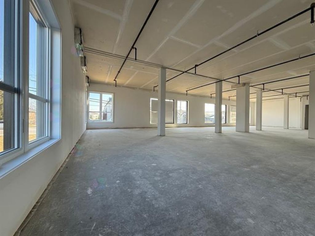 Commercial space for rent - Saint-Charles-Borrom�e