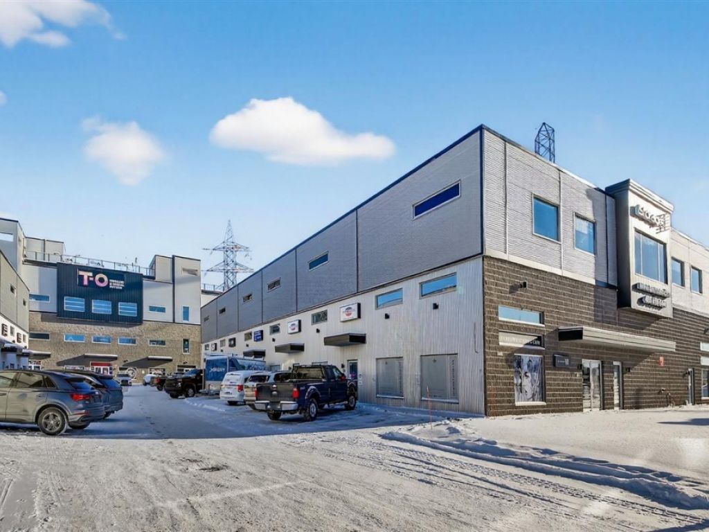 Industrial space for lease - 11685 Mt�e Ste-Marianne