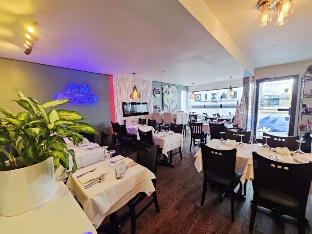 Superb turnkey and well-established caf in La Prairie