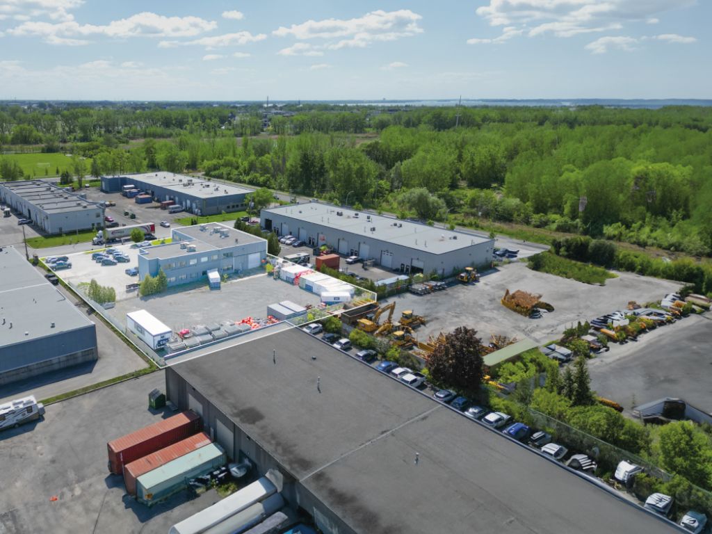 Industrial Building / Offices for Sale