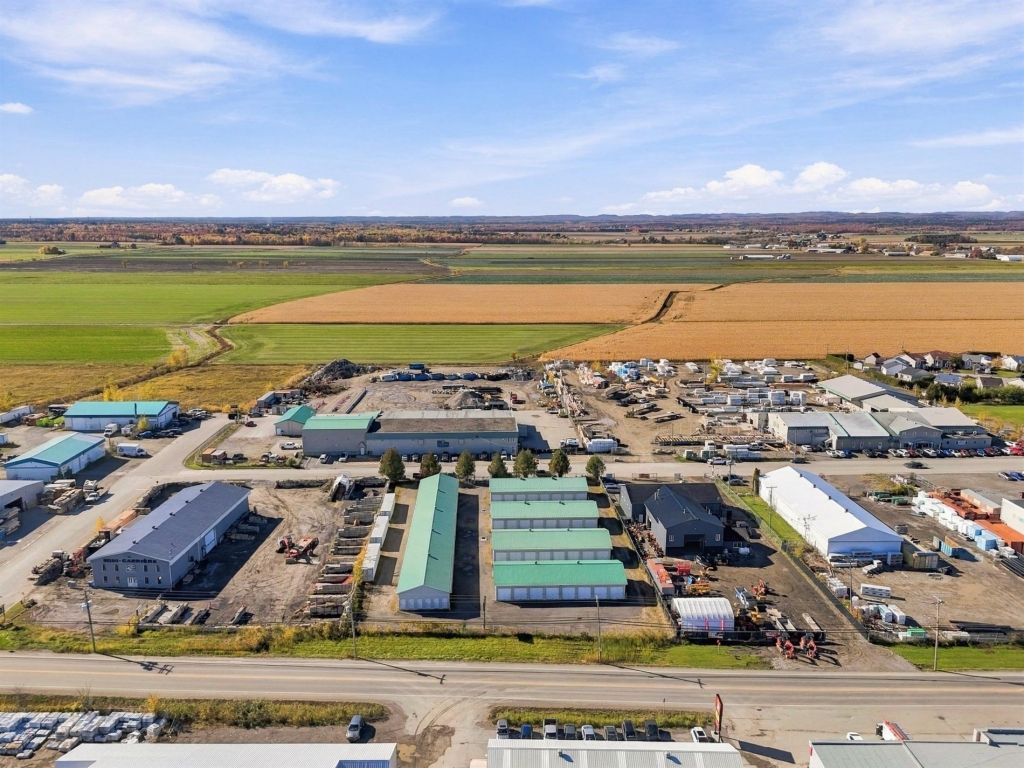 B�tisse industrielle � 280 Rue Industrielle, Saint-Lin/Laurentides