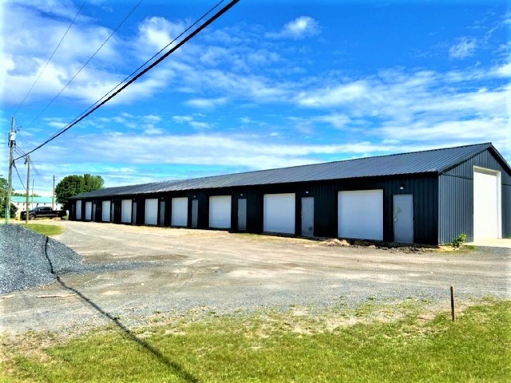 Grand mini-entrepôt à louer à Drummondville