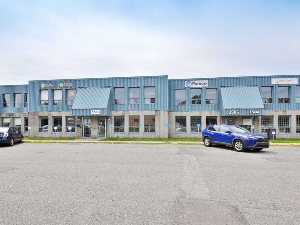 Industrial space for rent ideally located in Saint-Hubert