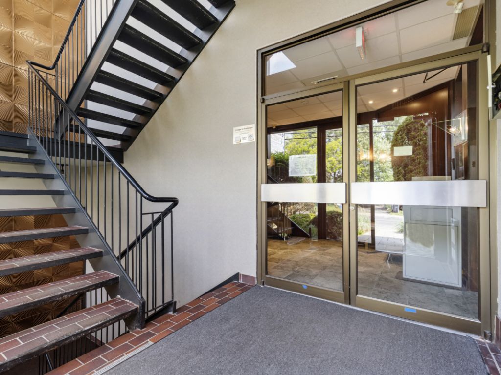 OFFICE SPACE FOR RENT