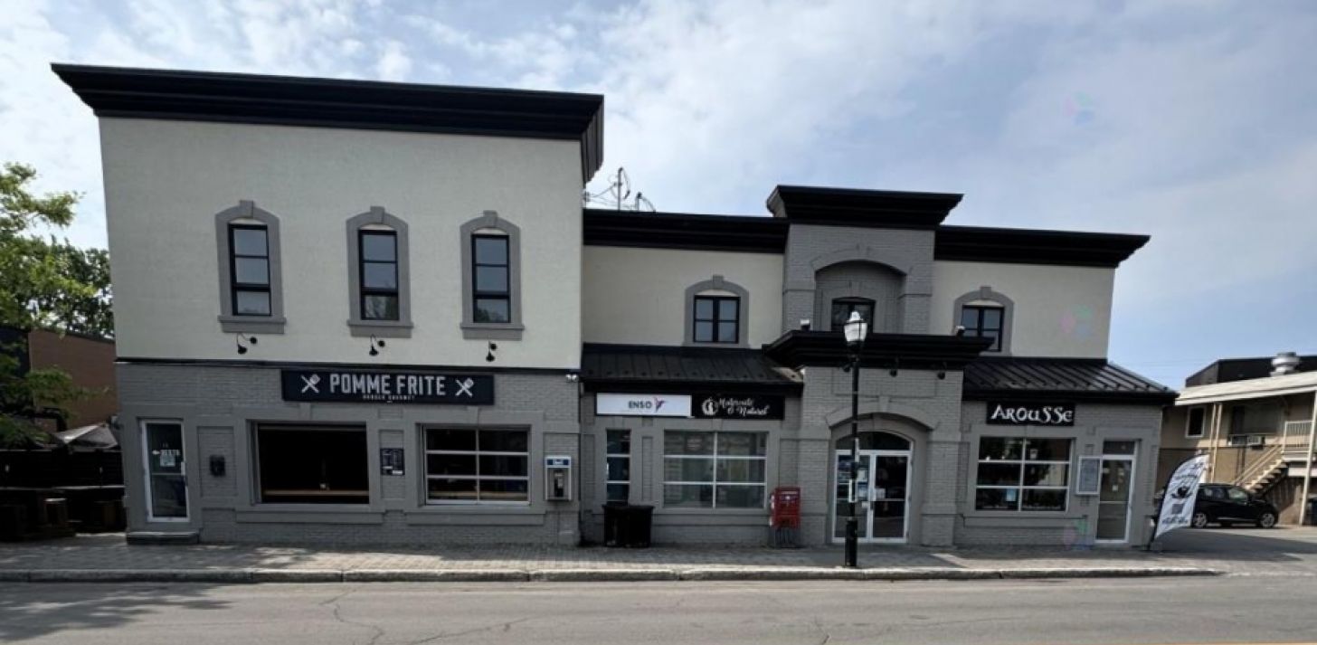 Bureau commercial situ&eacute; au 13 rue Blainville Ouest, Sainte-Th&eacute;r&egrave;se - Space For Rent