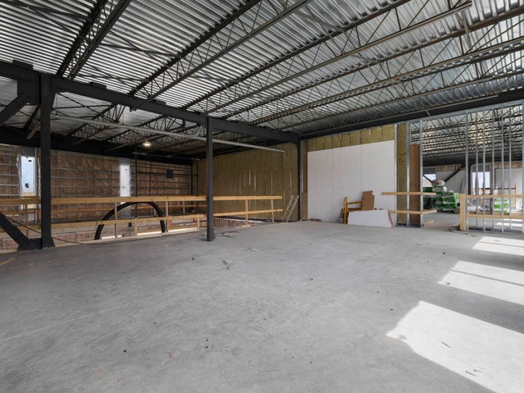 **Prime Industrial and Commercial Space for Lease**