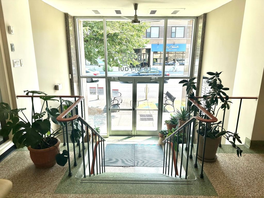 Bureaux pour professionnels � louer � Ahuntsic