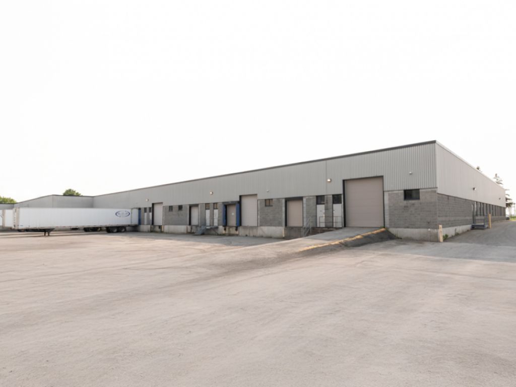 Local industriel � louer | Boisbriand | +40 000 PI�
