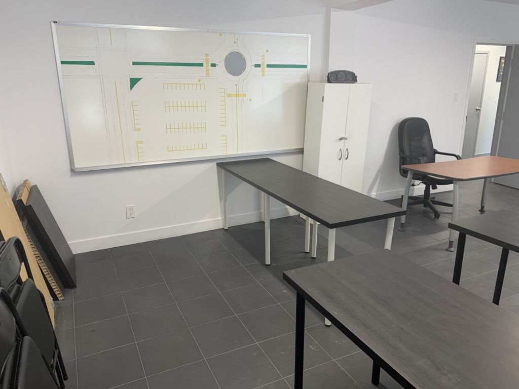 SPACE FOR RENT | 300-1100 SF |Saint-Jrme