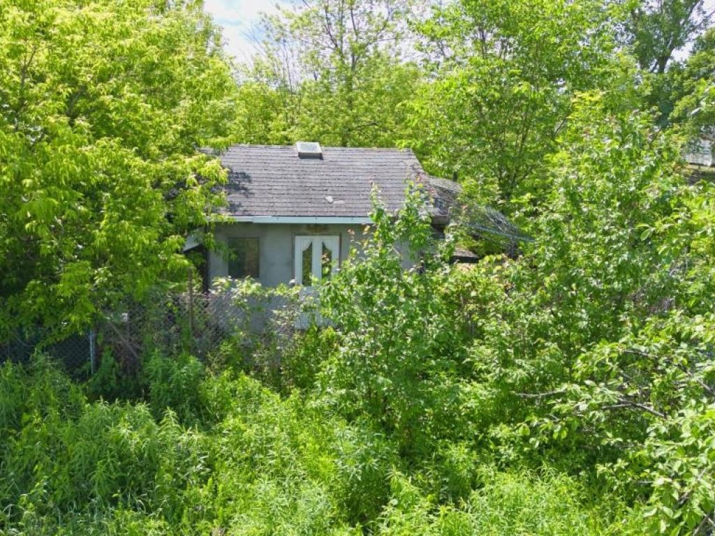 Terrain agricole 9000 pc � louer Laval (Auteuil)