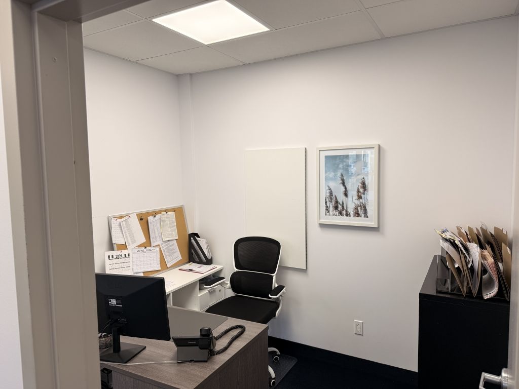Bureaux � Louer 1600 pi. ca. - 7 rue Industrielle, Delson