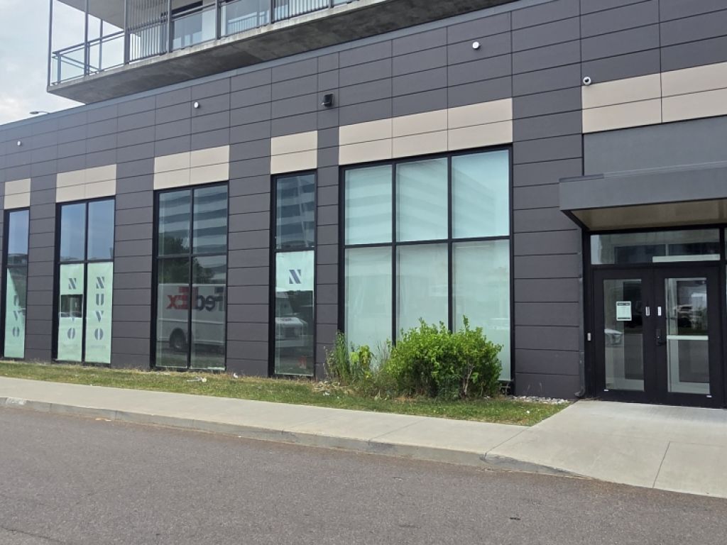 Local commercial � louer � Beauport � 2539, boulevard Sainte-Anne, local 2539C